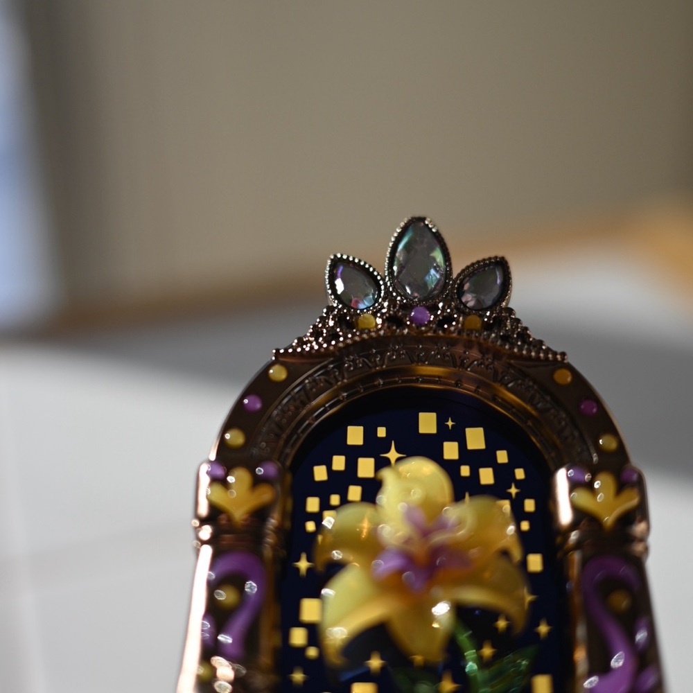 Bath & Body Works Rapunzel
Wallflower Night Light NWT Limited Edition - Picture 5 of 15